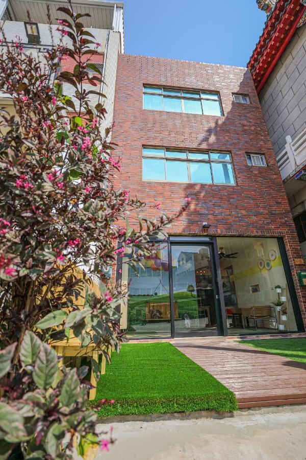 Colorful Balloons Homestay หมาเกิง ภายนอก รูปภาพ